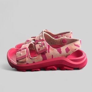 Birkenstock Mogami Pink Camouflage Sandals Youth Girl 30 (US 12-12.5